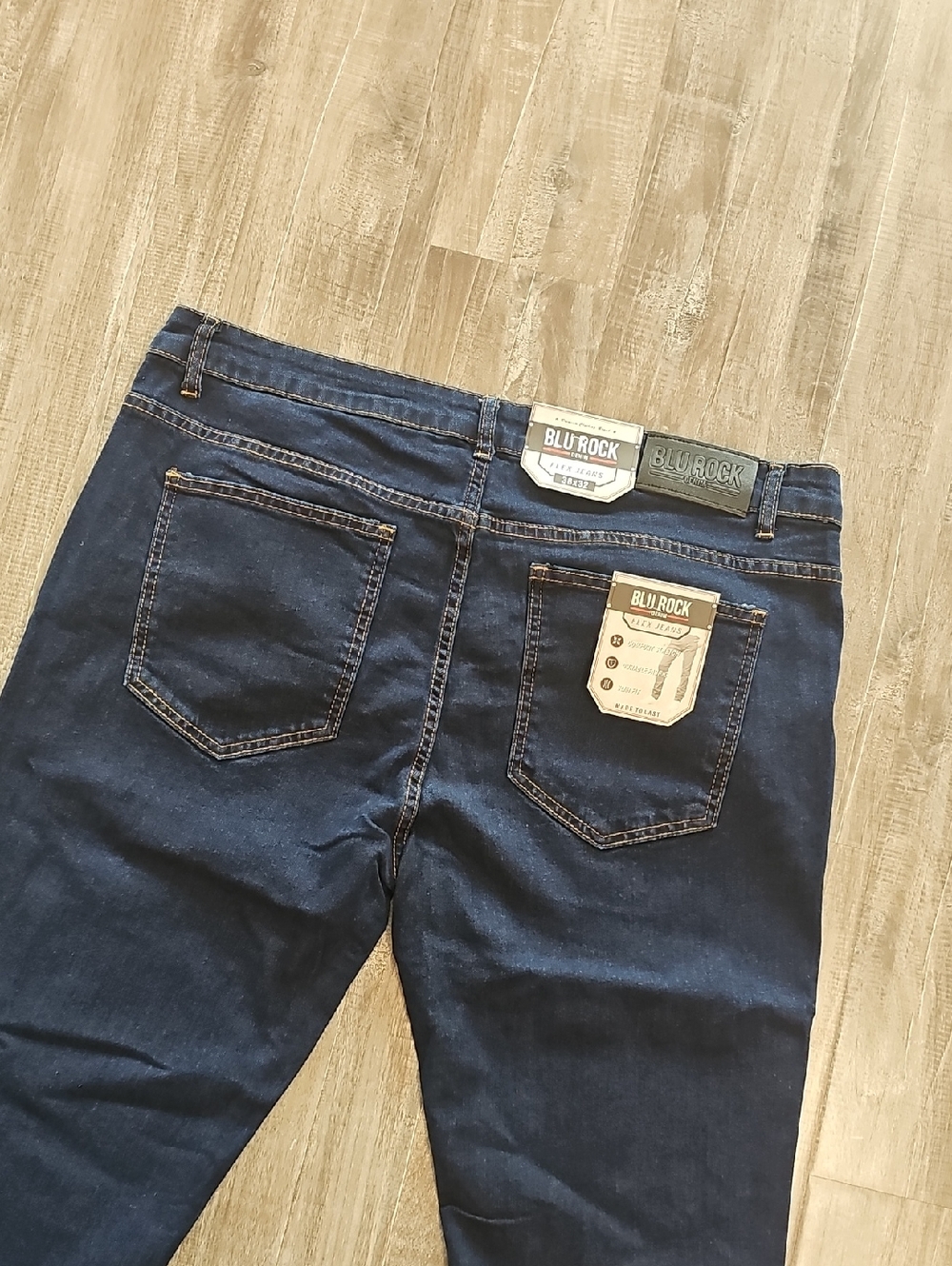 NWT Blu Rock Jeans Flex 4-way Stretch Dark Wash 38 x 32 Slim Fit - Picture 7 of 7